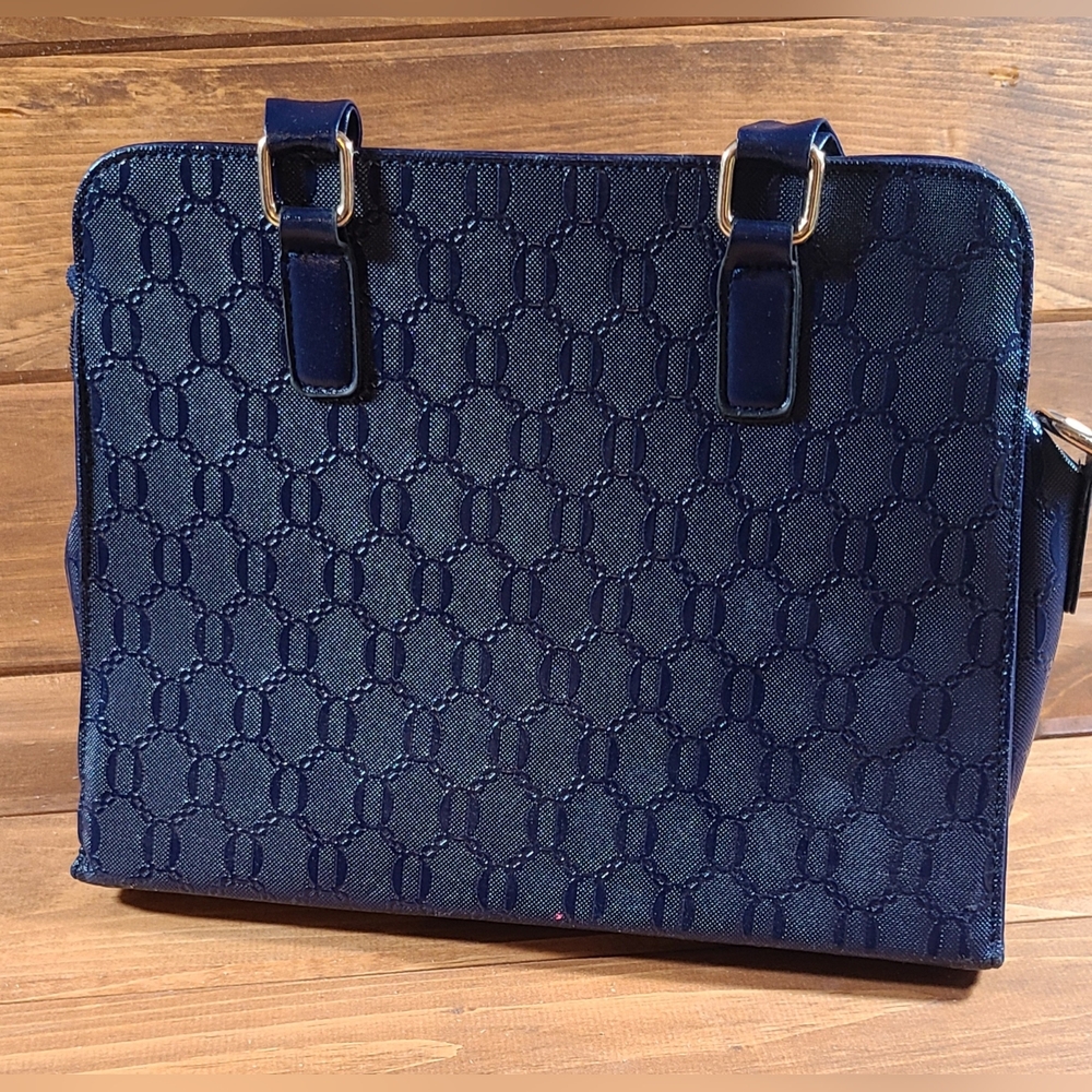 Large Handbag - Picture 2 of 3